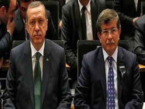 ERDOĞAN İLE  DAVUTOĞLU'NUN KAVGA BOMBASI