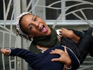 ÜNLÜ YAZARIN OĞLU HAKKINDA MAHKEMEDEN İLGİNÇ KARAR