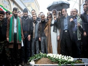 DÜNYAYA KAFA TUTAN ADAMIN HALİ YÜREK BURKTU