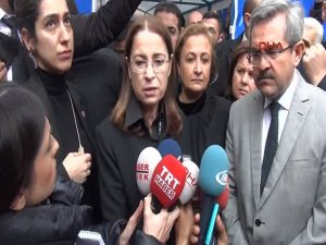 ÖZGECAN TAZİYESİNE GİDEN BAKAN  YUHALANDI