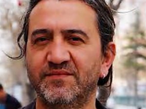 KADIKÖY'DE ESNAF GAZETECİ NUH KÖKLÜ'YÜ ÖLDÜRDÜ