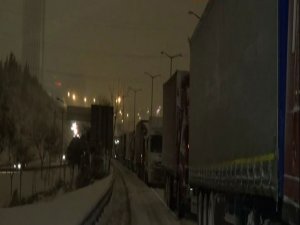 KAMYONCULARIN TEM'DE KONTAK KAPATMA KRİZİ