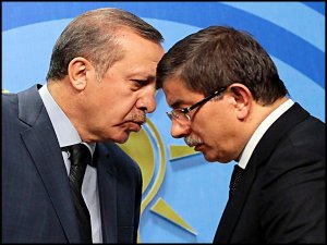 AKP HÜKÜMETİNİN İÇİNİ DIŞARI SIZDIRAN BAKAN