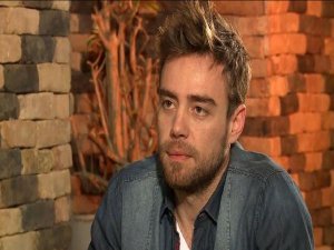 ÜNLÜ ŞARKICI; KADINLARA AYIRACAK ZAMANIM YOK