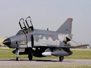 DÜŞEN UÇAKLARI ALMANLAR HURDAYA AYIRMIŞ TÜRKİYE ALMIŞ