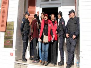 DİSK GENEL SEKRETERİ GÖZALTINA ALINDI