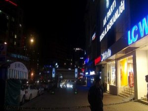 AKP BİNASINDA BOMBA PANİĞİ