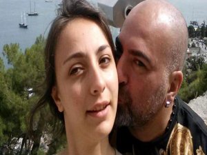 POLİSİ KAPININ ÖNÜNDE BEKLETİRKEN GENÇ KIZI KATLETTİ