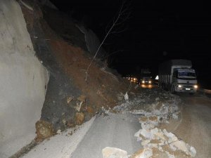 BURSA ANKARA YOLU ULAŞIMA KAPANDI