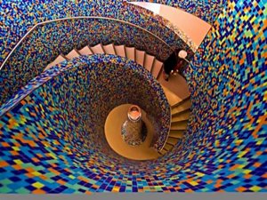 MERDİVEN BOYAMAK DİRENMEKTİR