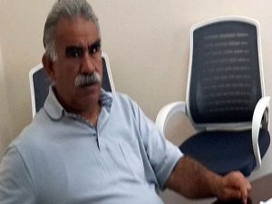 ÖCALAN YANINDA YATAN PKK'LILARI DEĞİŞTİRDİ