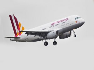 FRANSA'DA UÇAK DÜŞTÜ 148 ÖLÜ