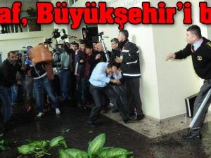 Esnaf, Büyükşehir'i bastı