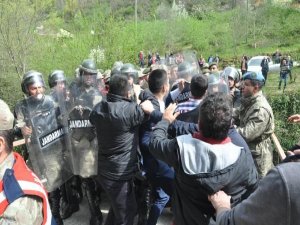 DHKP C'Lİ ŞAFAK YAYLA'NIN CENAZESİNE SALDIRI