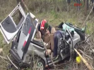 TEM'DE KATLİAM GİBİ KAZA 4 ÖLÜ 4 YARALI