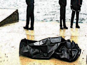 DENİZ KIYISINDA KADIN CESEDİ BULUNDU