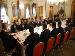 ERDOĞAN TÜM TAKIM KAPTANLARINI İSTANBUL SARAYINDA TOPLADI