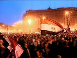 Mısır'da darbe sonrası ilk istifa