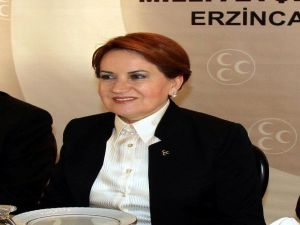 AKŞENER'E "BAŞBAKAN MERAL" SLOGANLARI