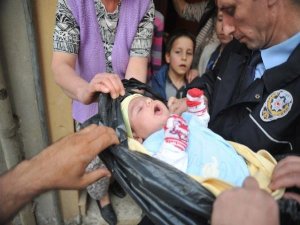 3 AYLIK BEBEĞİ SOKAĞA BIRAKTILAR