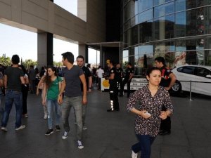 ÖZDİLEK AVM'DE YANGIN