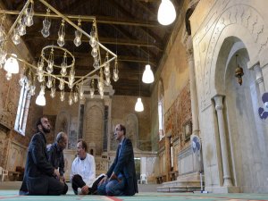 VENEDİK'TE CAMİYE ÇEVİRİLEN KİLİSE TARTIŞMASI BÜYÜYOR