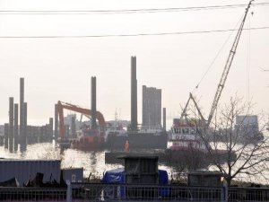 İZMİT'TE DUBAİ ŞEYHİ MAHKEME KARARINA UYMADI EYLEM GELİYOR