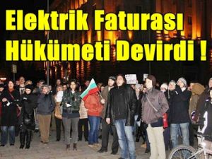 Gençler ve Emekliler Komşuda Hükümeti Devirdi !