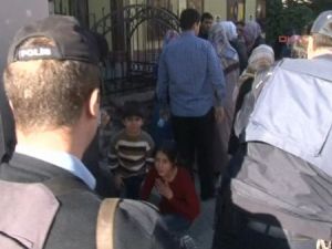 Bağcılar'da kanlı baskın!