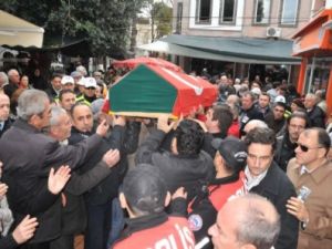 Ünlü ressam son yolculuğuna uğurlandı