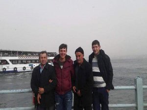 DOMUZ AVLARKEN OĞLUNU VURUP ÖLDÜRDÜ