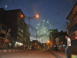 GÜNEYDOĞU'DA KUTLAMALAR BAŞLADI