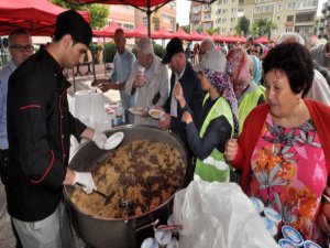 PARTİSİ 1.ÇIKAN BAŞKAN BAKIN NE YAPTI