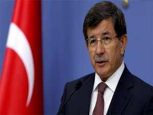 DAVUTOĞLU TRT'DE REST ÇEKTİ