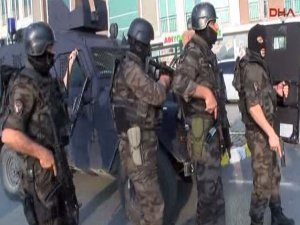 İSTANBUL'DA LÜKS SİTEYE SIR OPERASYON