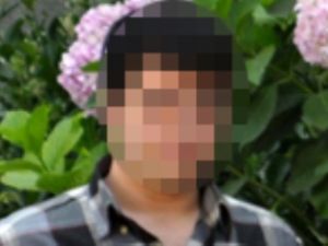 'Abla arkanda böcek var'