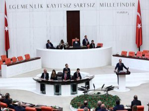 ÖCALAN'IN MİLLETVEKİLİ YEĞENİ BAŞKANLIK DİVANINDA GÖREV YAPTI