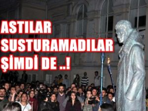 Deniz Gezmiş'i Asarak Susturamadılar Heykelini depoya kaldırdılar !