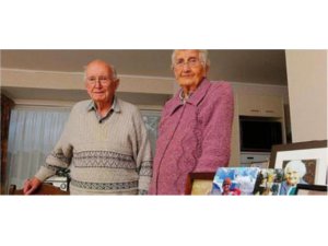 67 YILLIK EVLİLİKTEN SONRA 2 SAAT ARAYLA VEFAT ETTİLER