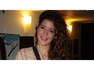 ÜNLÜ MODELE YAKALAMA KARARI