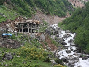 İŞTE "YEŞİL YOL" REZALETİNİN FOTOĞRAFLARI