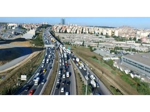 İSTANBUL'DA TRAFİK KABUSU