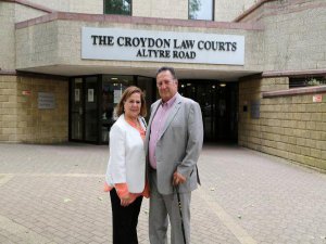 İNGİLTERE TÜRK İŞADAMININ DAVASINI KONUŞUYOR