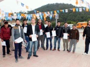 AKP'de GENÇLİK KOLLARINDA 40 İSTİFA