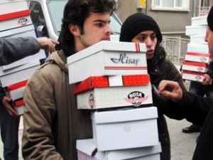 Akp'ye Kutulu Protesto