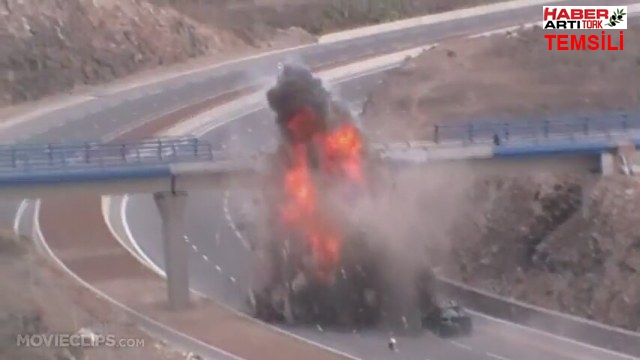 PKK KÖPRÜYÜ HAVAYA UÇURDU