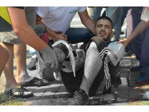 TRAFİK IŞIKLARINDA POMPALI DEHŞET: 3 YARALI