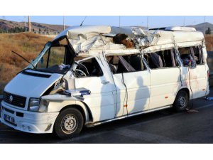 SİVAS'TA FECİ KAZA