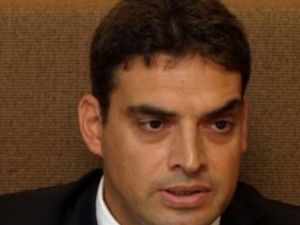 AKP "Tak" diye İstedi Müsteşar "Şak" Diye Yaptı.