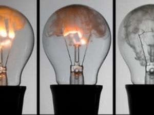 AK PARTİ'DEN PEŞ PEŞE İSTİFALAR